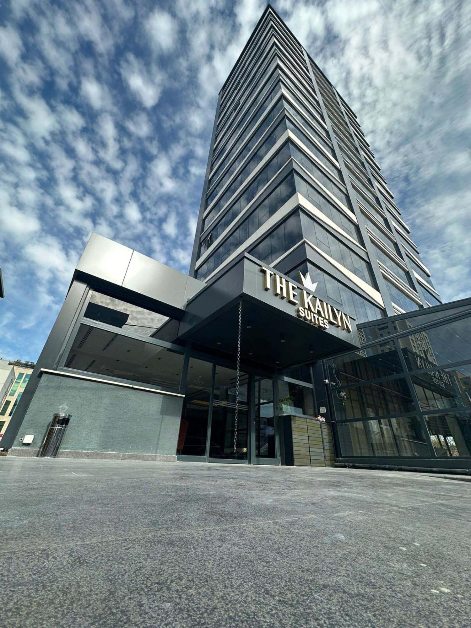 The Kailyn Hotels&Suites Atasehir อิสตันบูล ภายนอก รูปภาพ